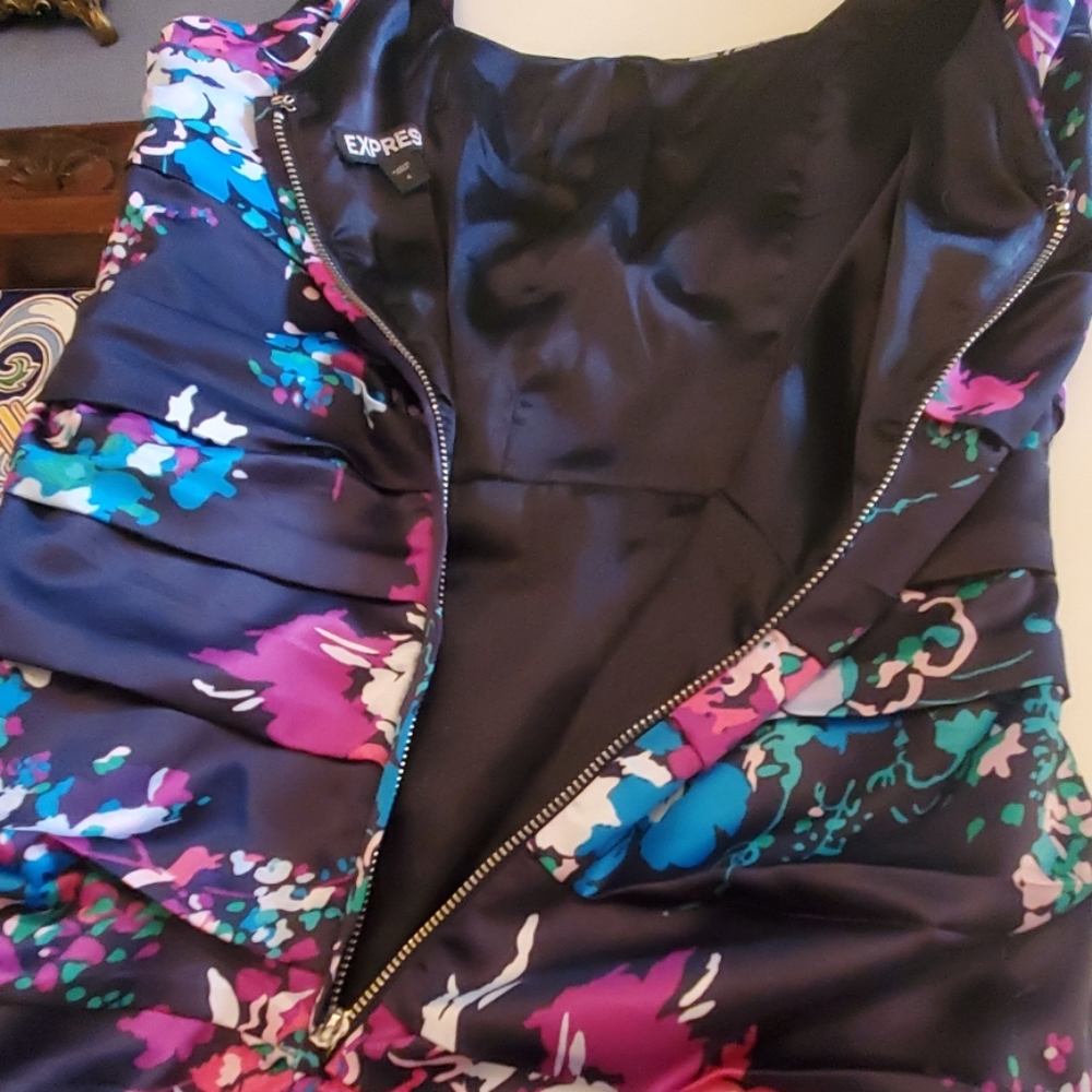 Express Ruched Satin Floral Mini Cocktail Dress Size 2 Sleeveless Bodycon - Picture 6 of 7
